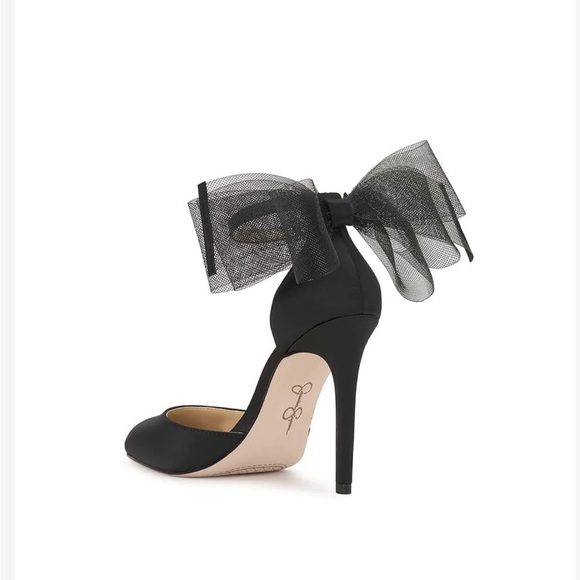 Jessica Simpson Heels with bow with the original box. - Picture 3 of 11